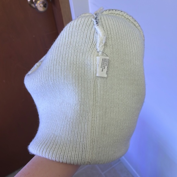 Canada warm toque Large Adults - Picture 5 of 5